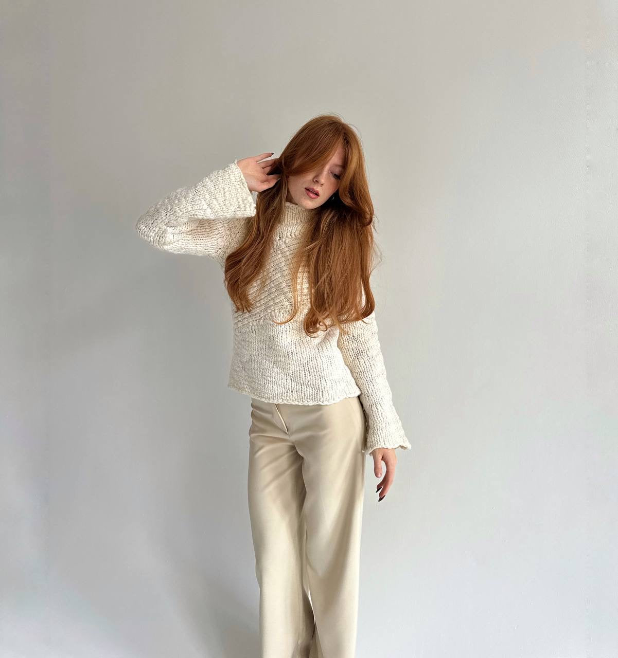 Y2K 48% wool white knitted sweater