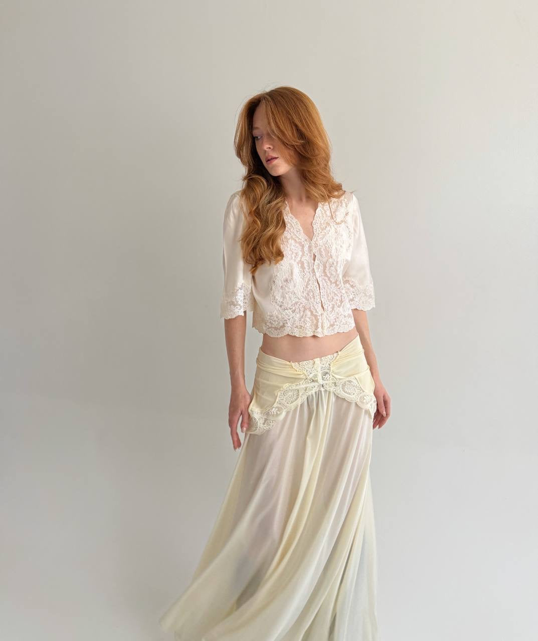 Vintage 1940s 100% pure silk satin cream blouse