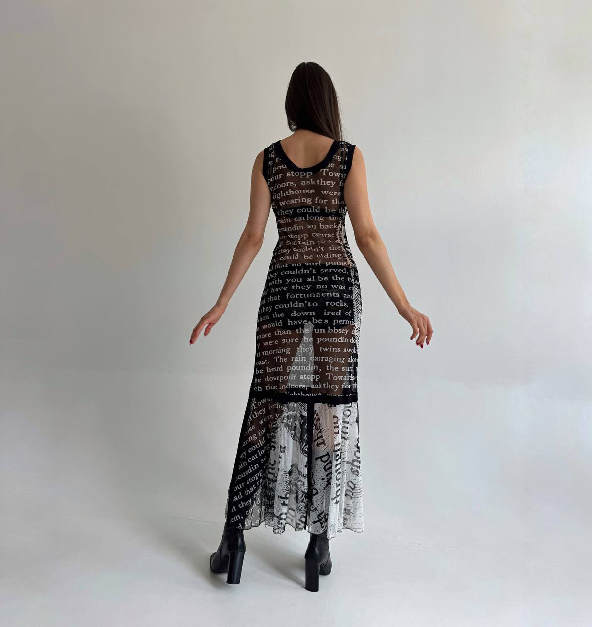 Vintage mesh font print dress