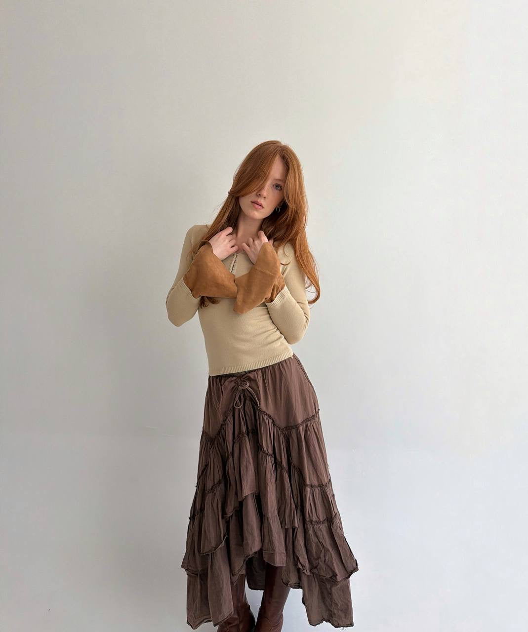 Vintage fitted blouse with genuine leather cuffs