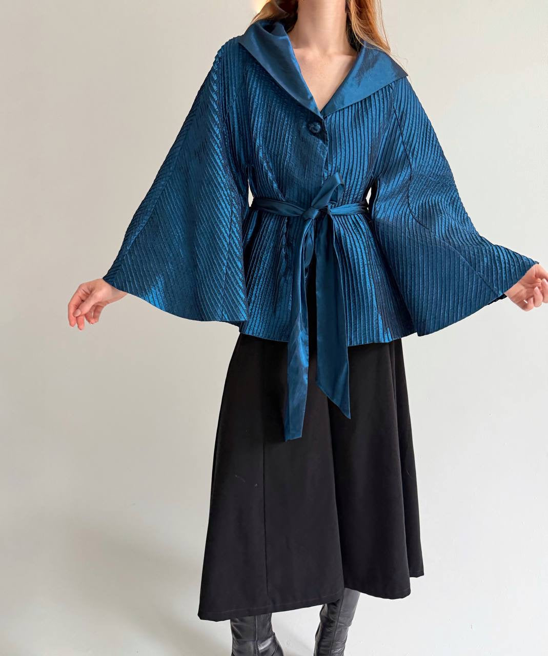 Vintage cerulean blue pleated jacket