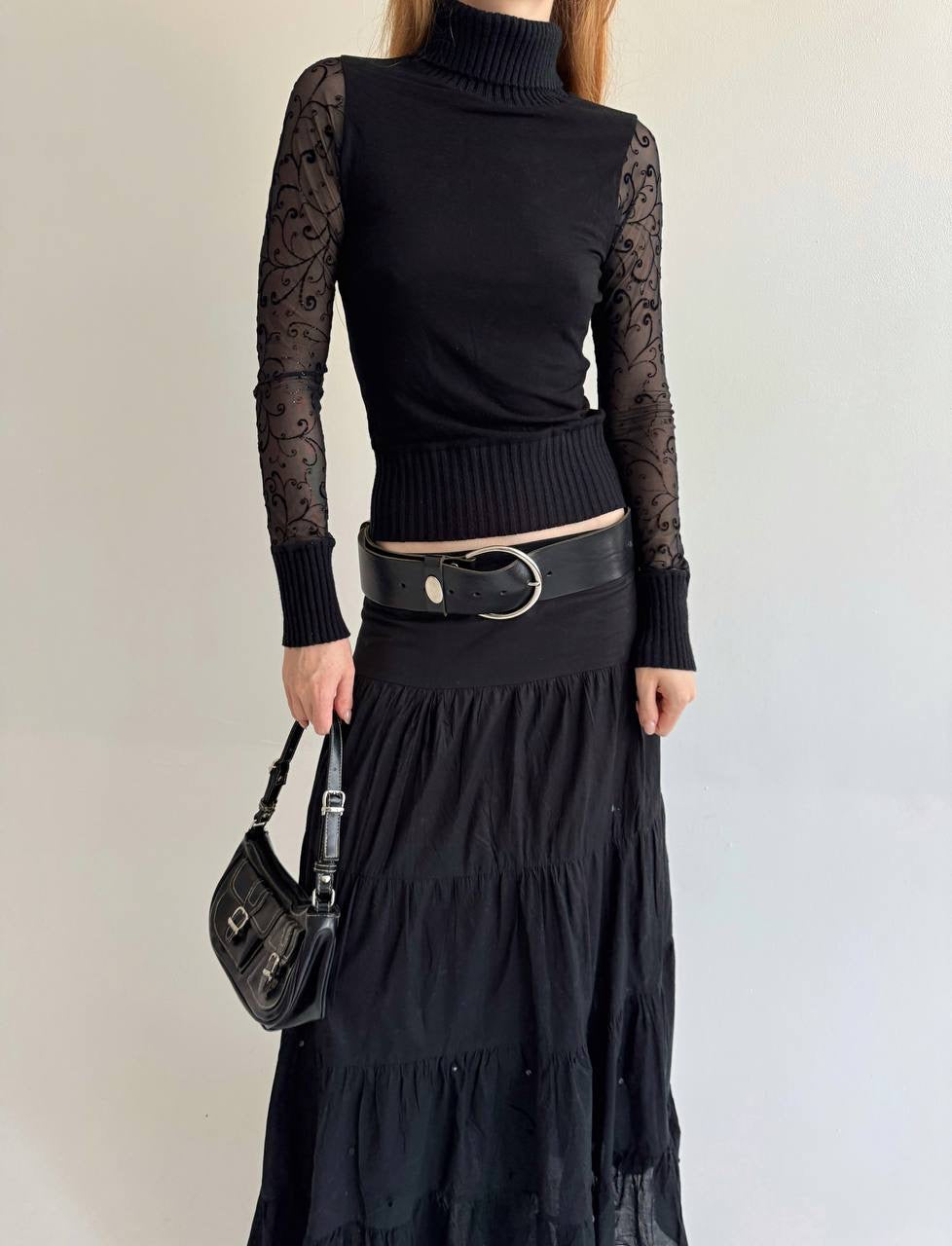 Vintage black knitted sweater