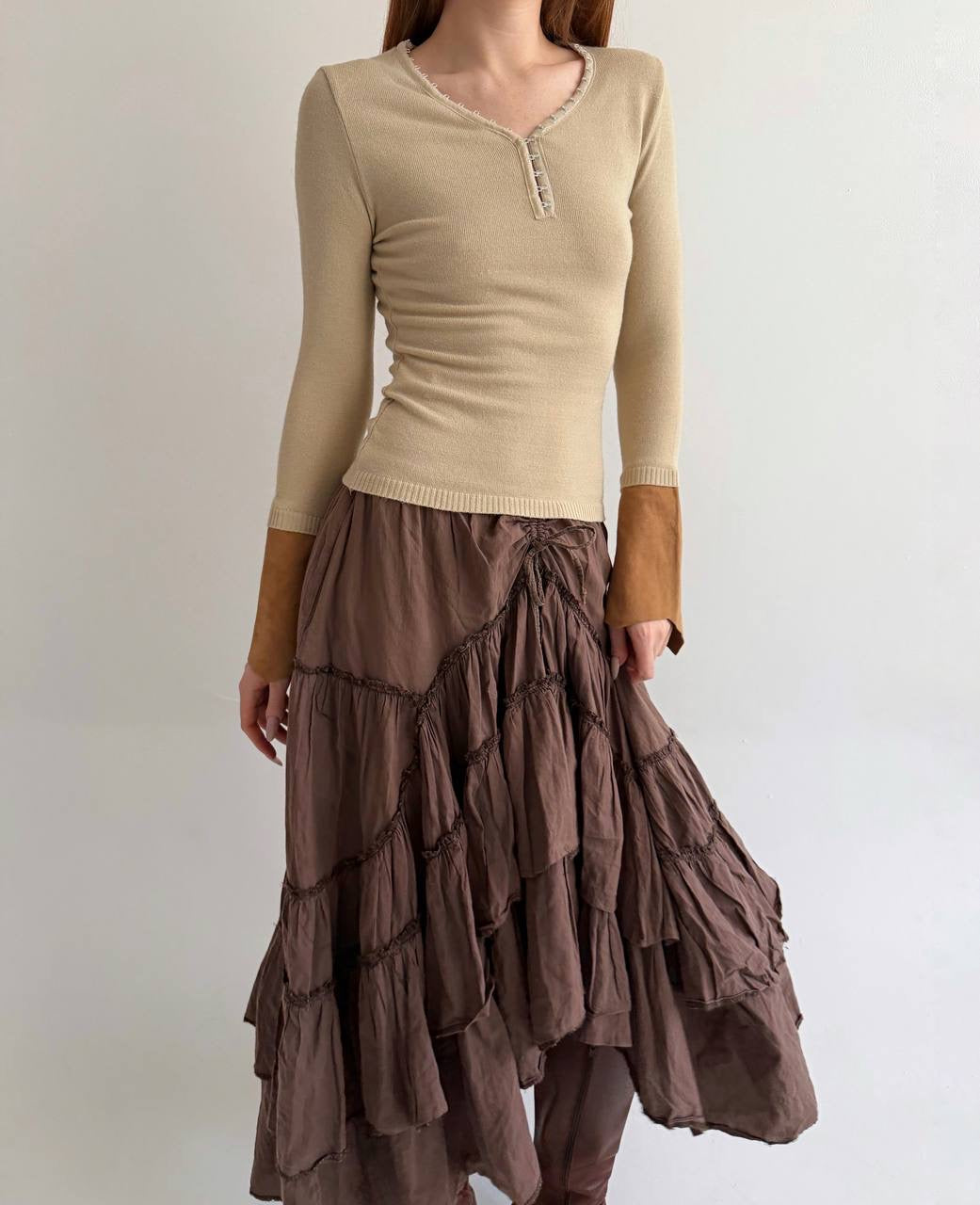 Vintage fitted blouse with genuine leather cuffs