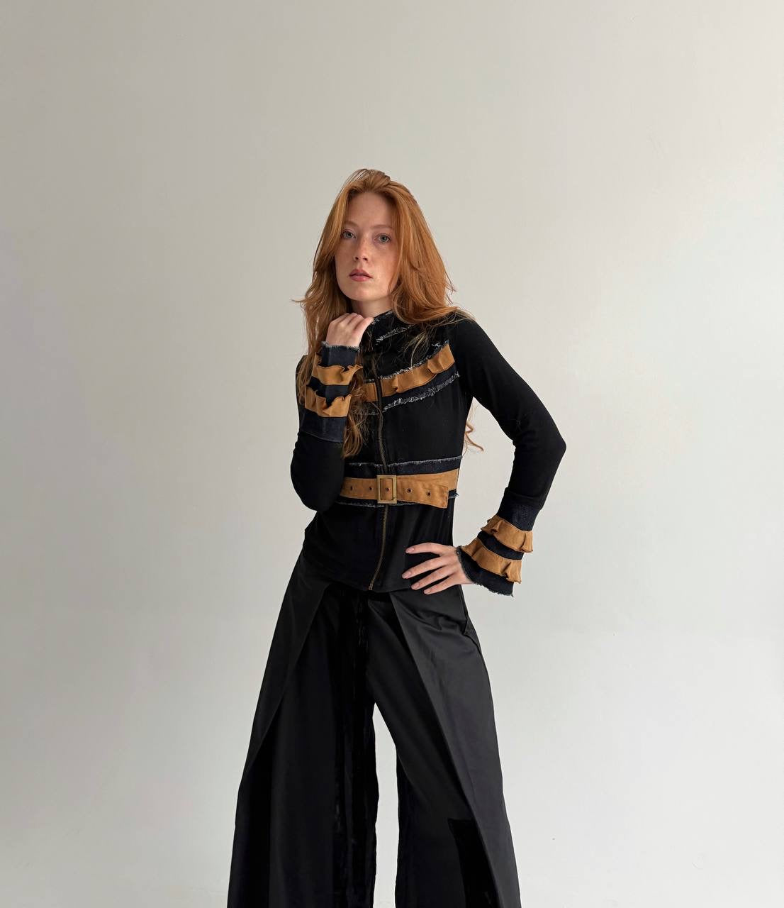 Vintage 94% viscose black zip up top