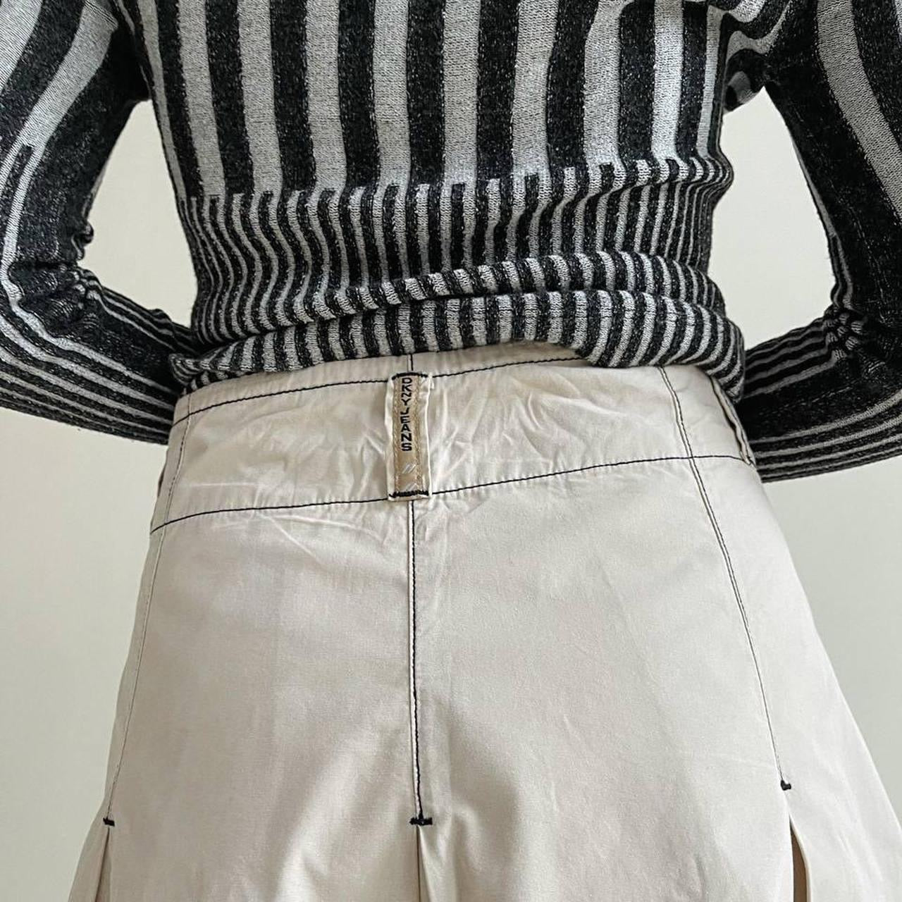 DKNY cotton beige pleated skirt