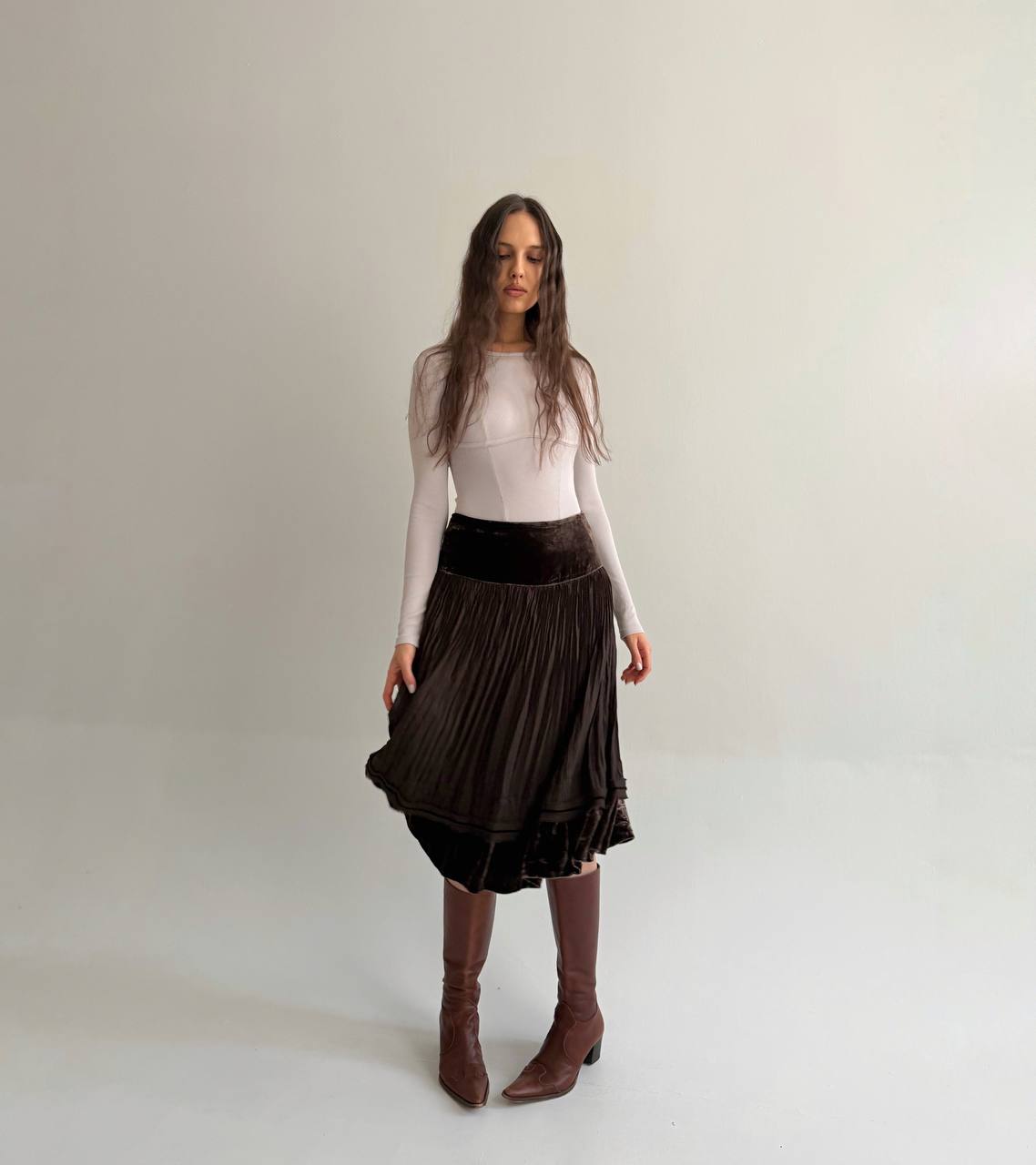 Vintage velvet pleated brown skirt