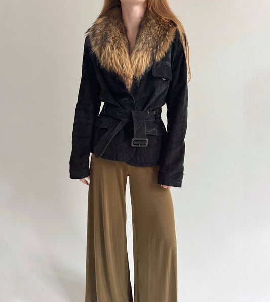 Vintage leather jacket with real fur collar