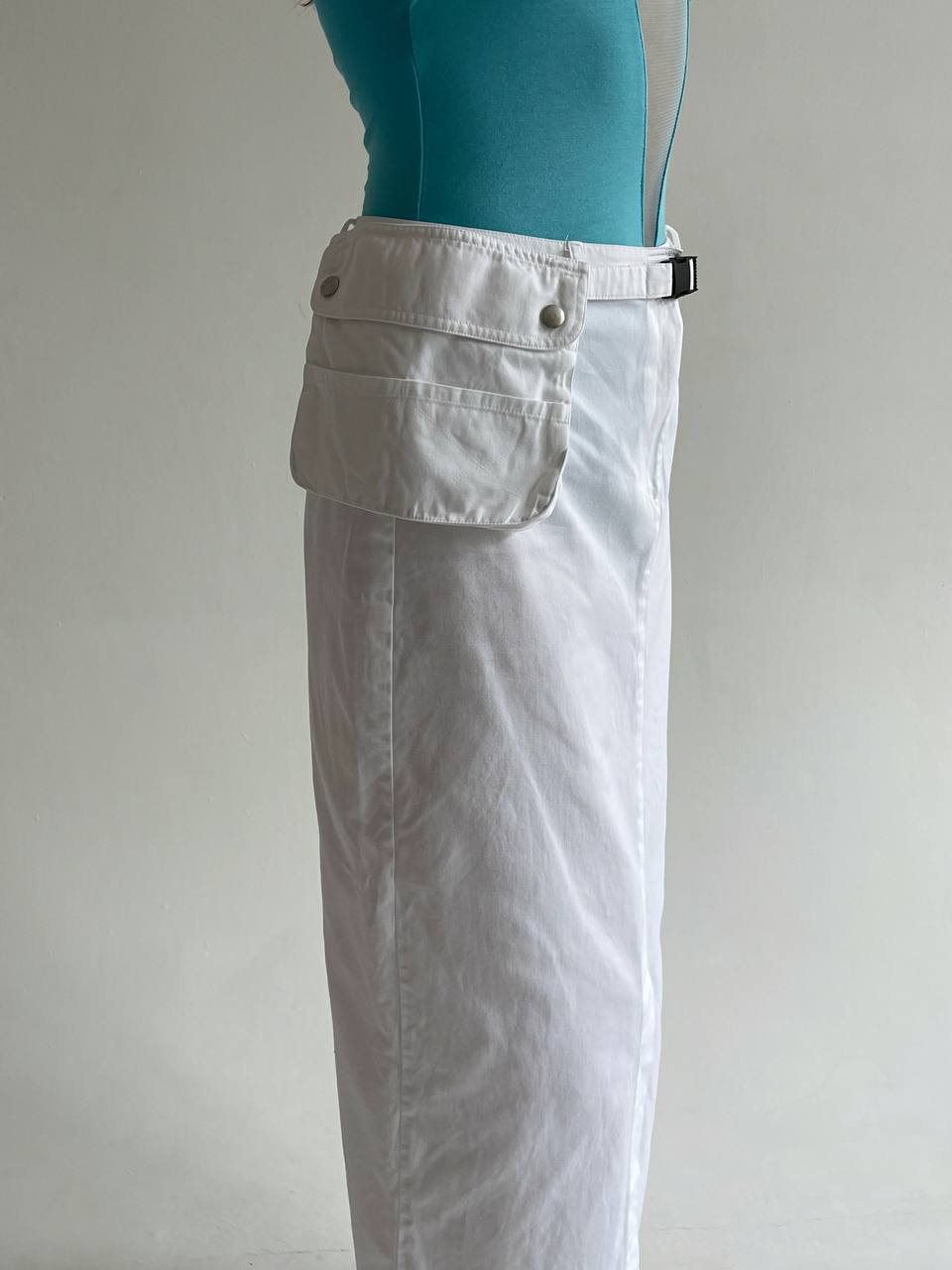 Vintage cotton maxi skirt in white with side pocket bag